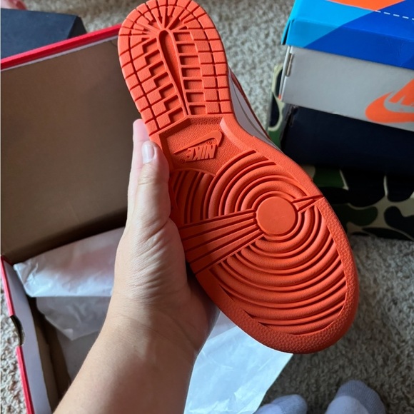 Nike Dunk Low in Orange and White - Picture 4 of 7
